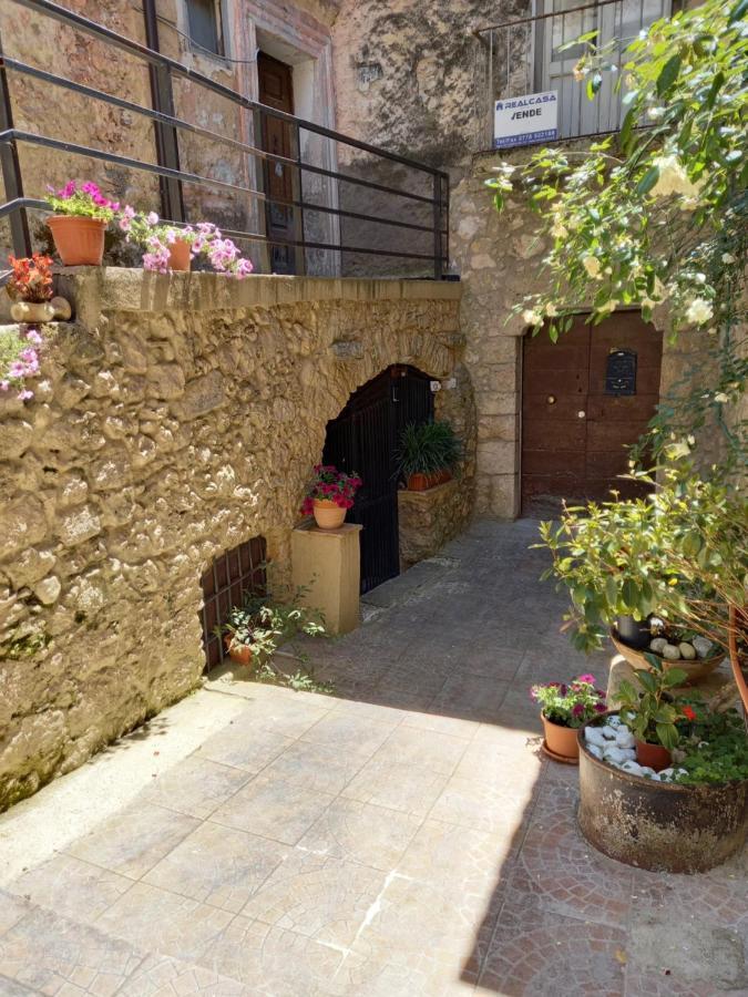 Porta Manfredi * Arce